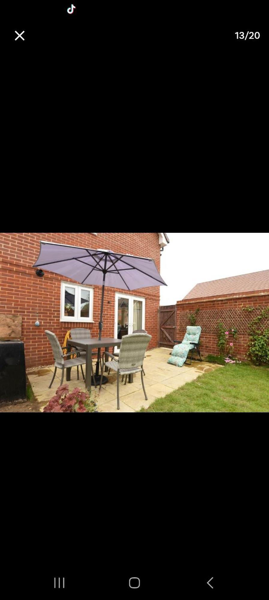 Beautiful En-Suite Room With Stairs Wokingham Exterior foto